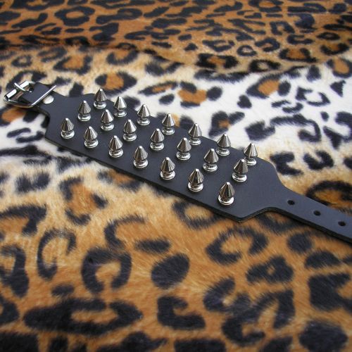 Armband 3 reihig Killernieten